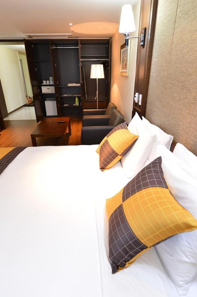 Haeden Hotel High End Suwon Eksteriør bilde