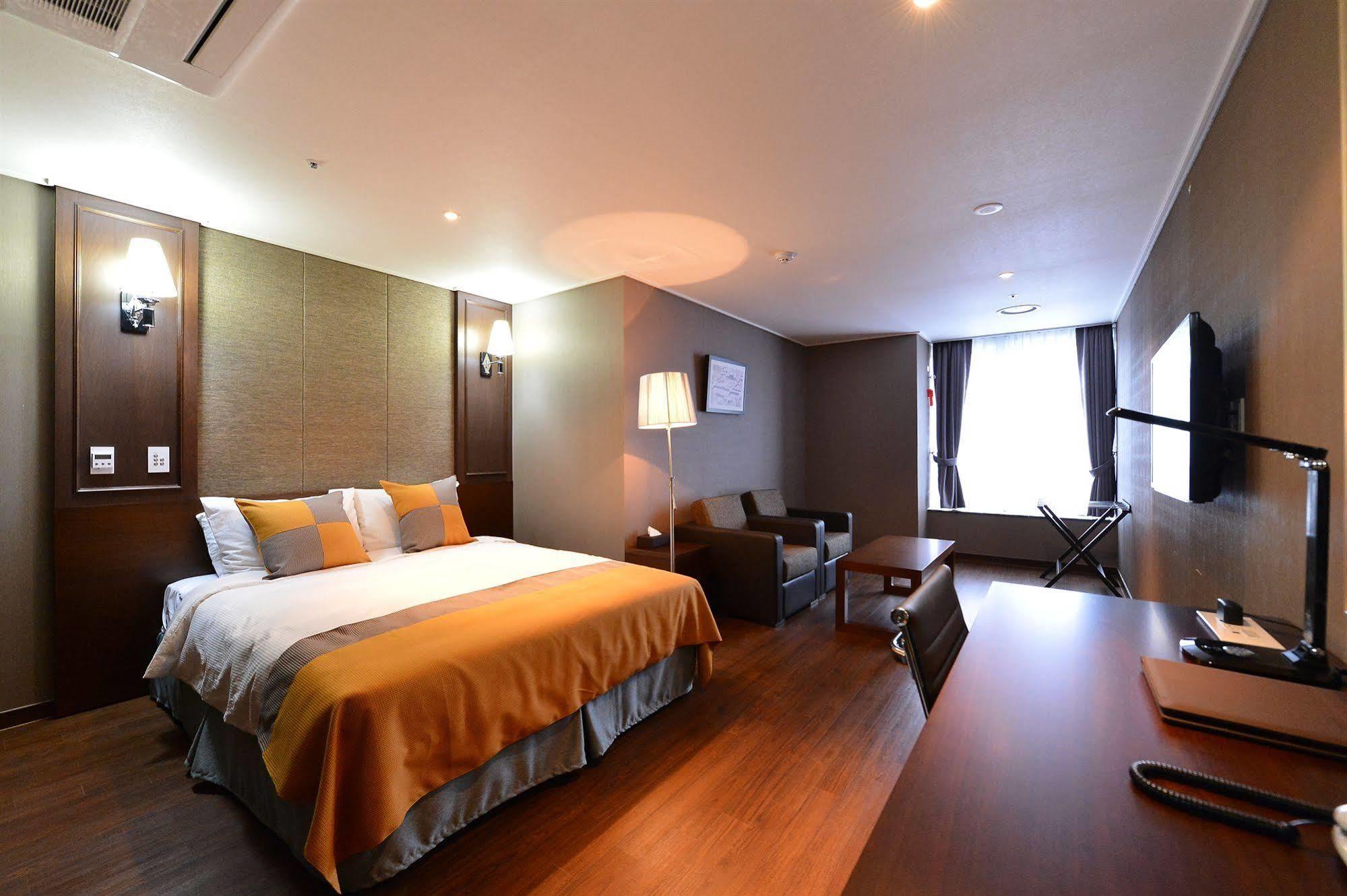 Haeden Hotel High End Suwon Eksteriør bilde