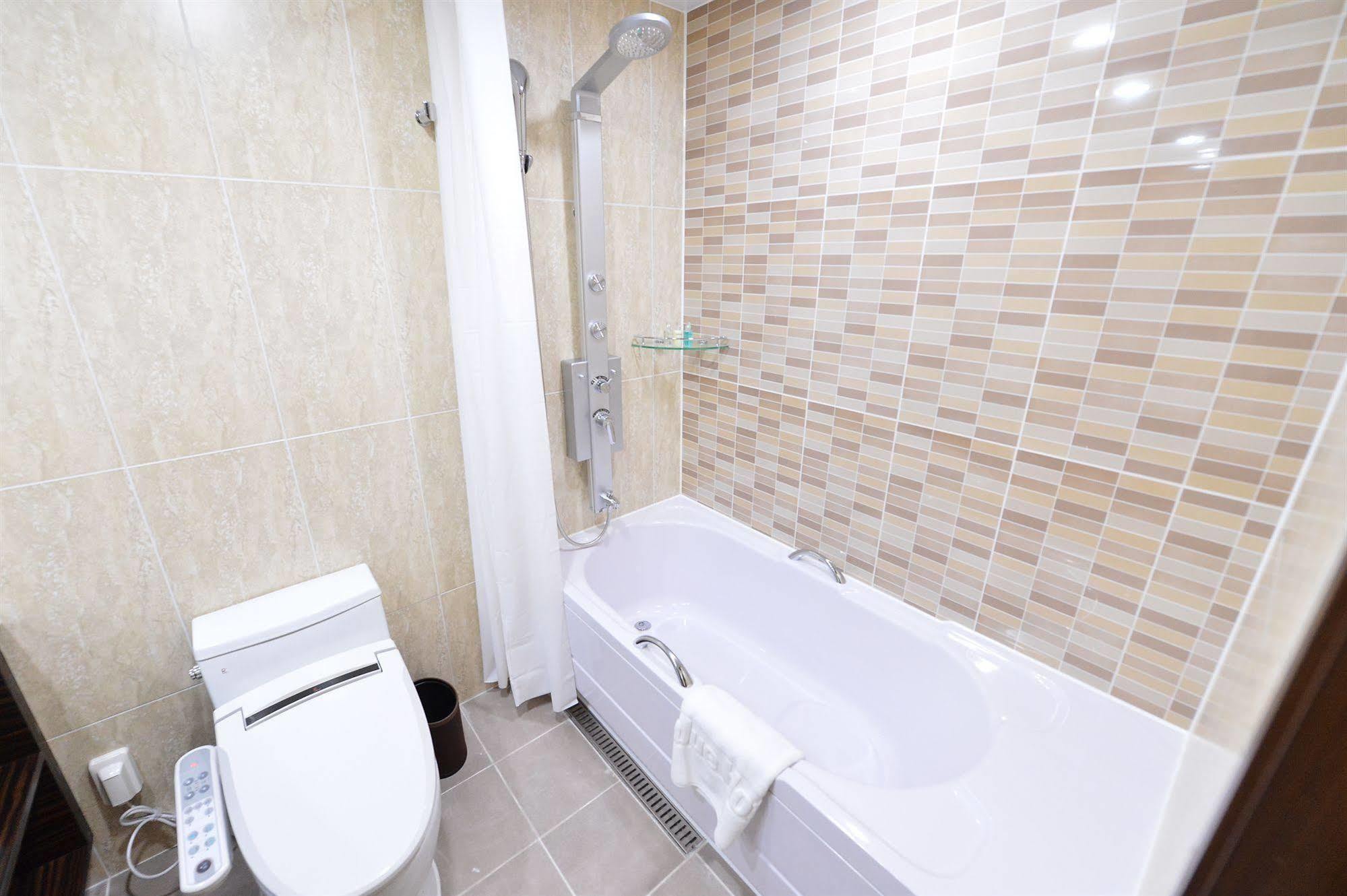 Haeden Hotel High End Suwon Eksteriør bilde