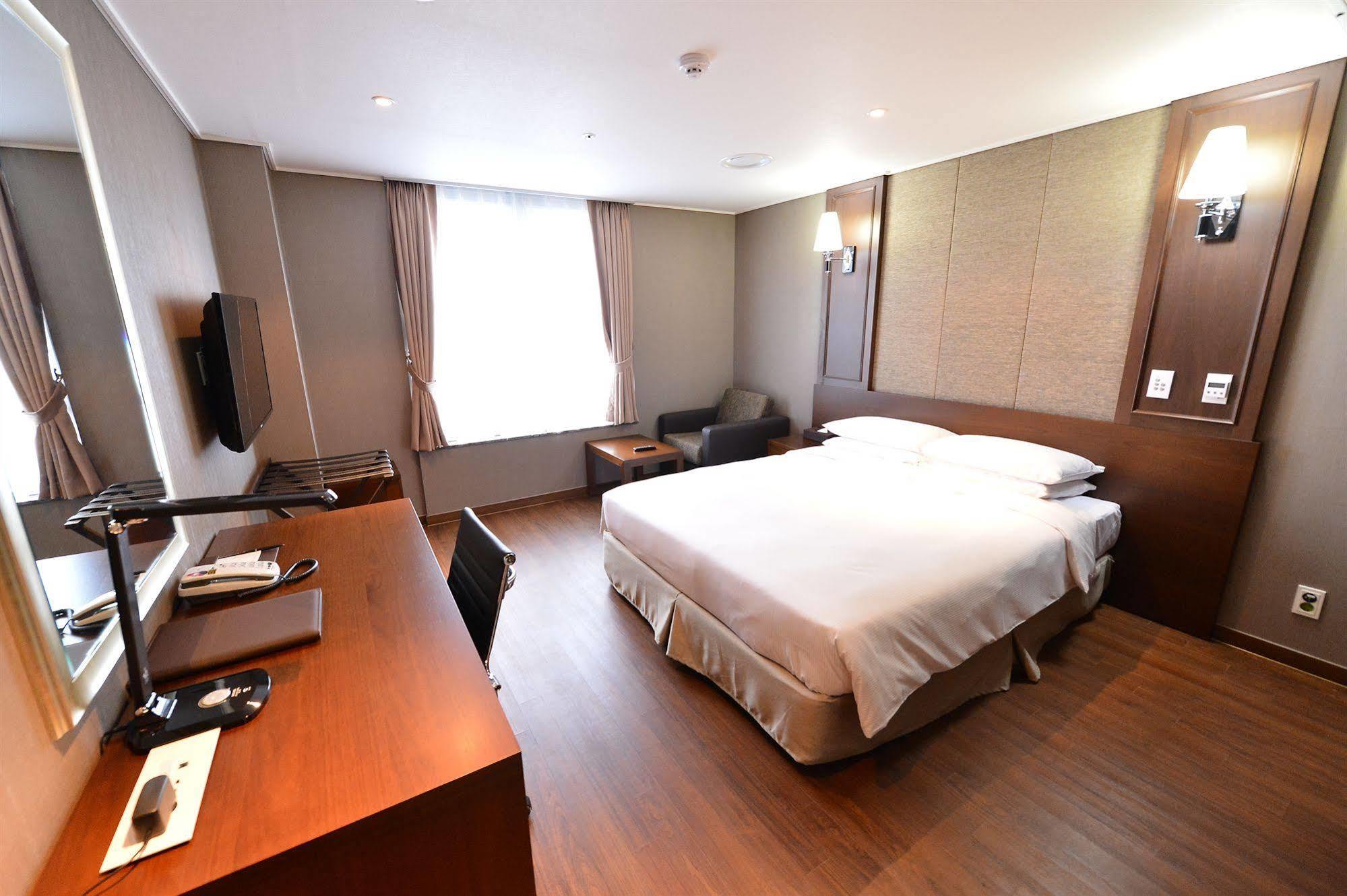 Haeden Hotel High End Suwon Eksteriør bilde